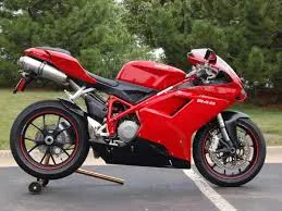 Ducatu 848 small hub.webp